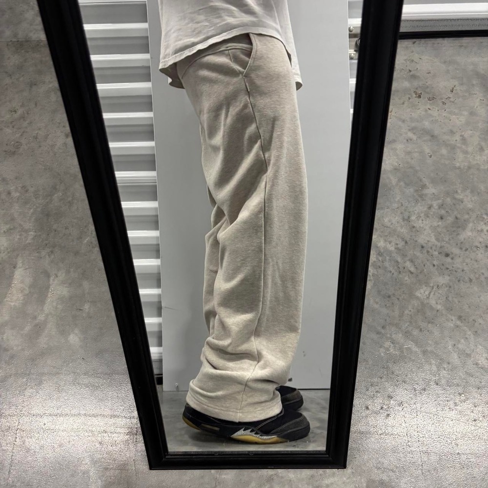 Vintage Y2K/2000s Cream Essential Sweatpants! Size M - Picture 2 of 6